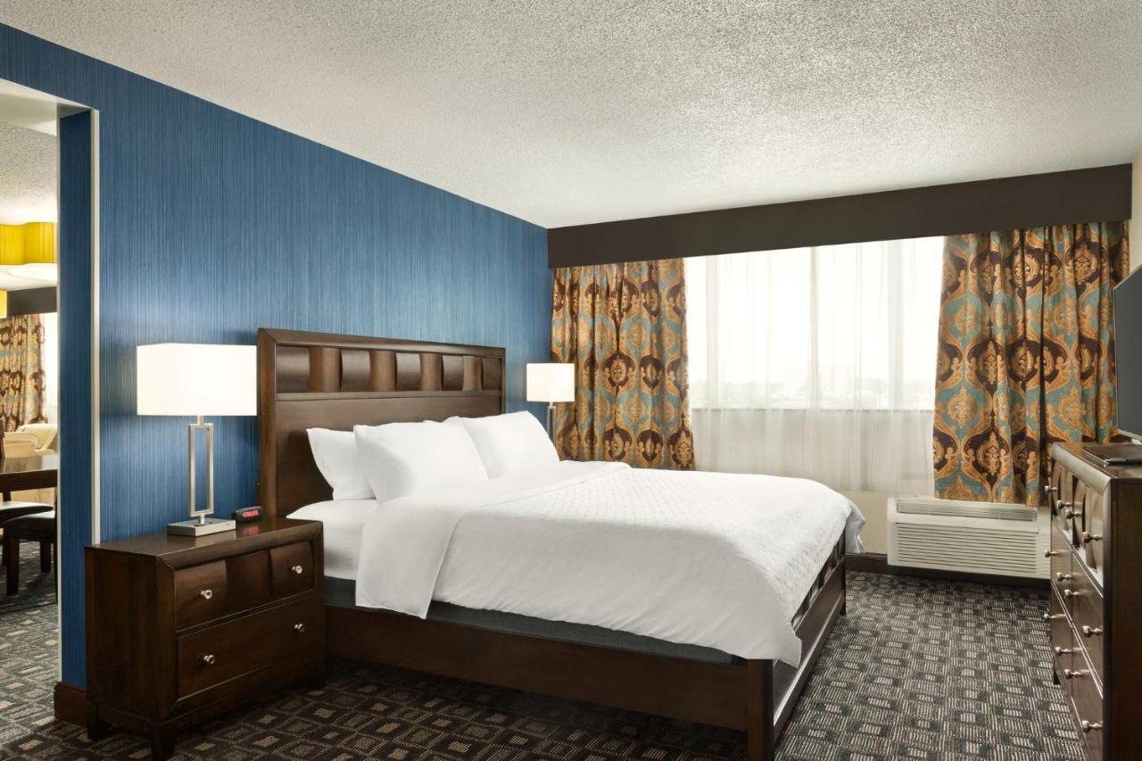 Holiday Inn Louisville East - Hurstbourne By Ihg Eksteriør bilde