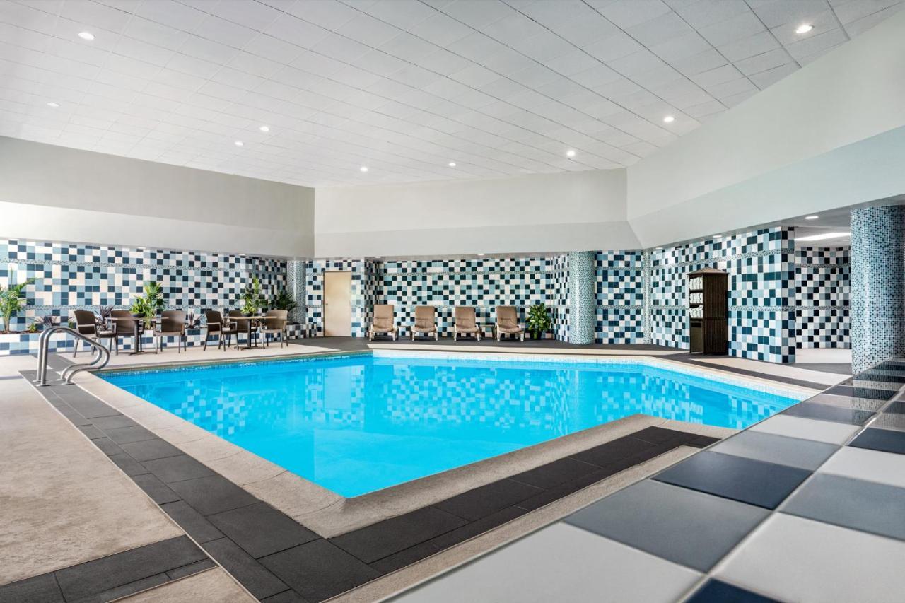 Holiday Inn Louisville East - Hurstbourne By Ihg Eksteriør bilde