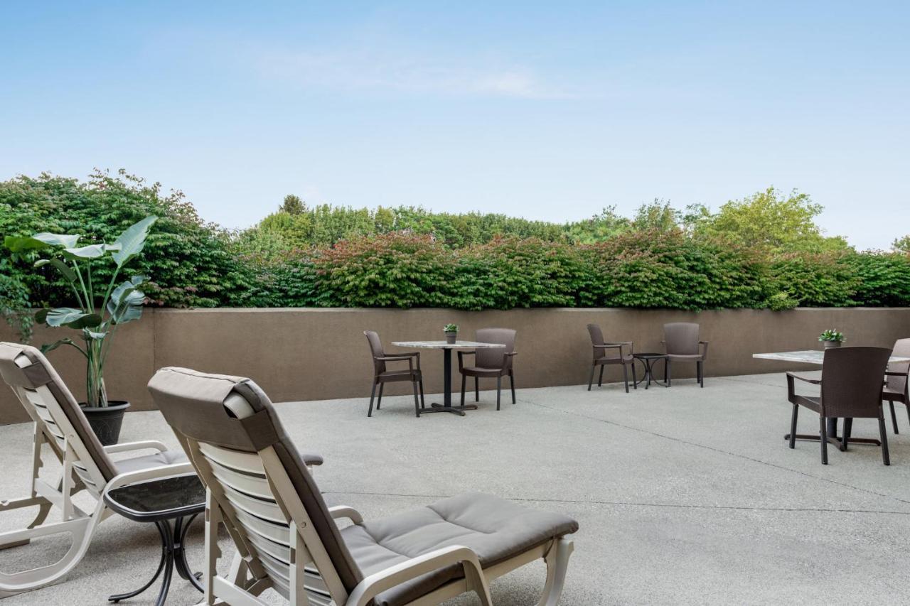 Holiday Inn Louisville East - Hurstbourne By Ihg Eksteriør bilde