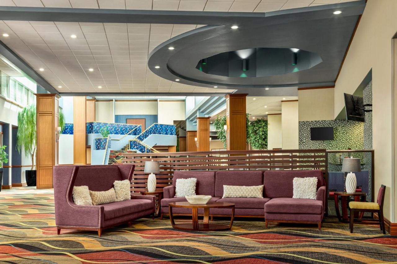 Holiday Inn Louisville East - Hurstbourne By Ihg Eksteriør bilde