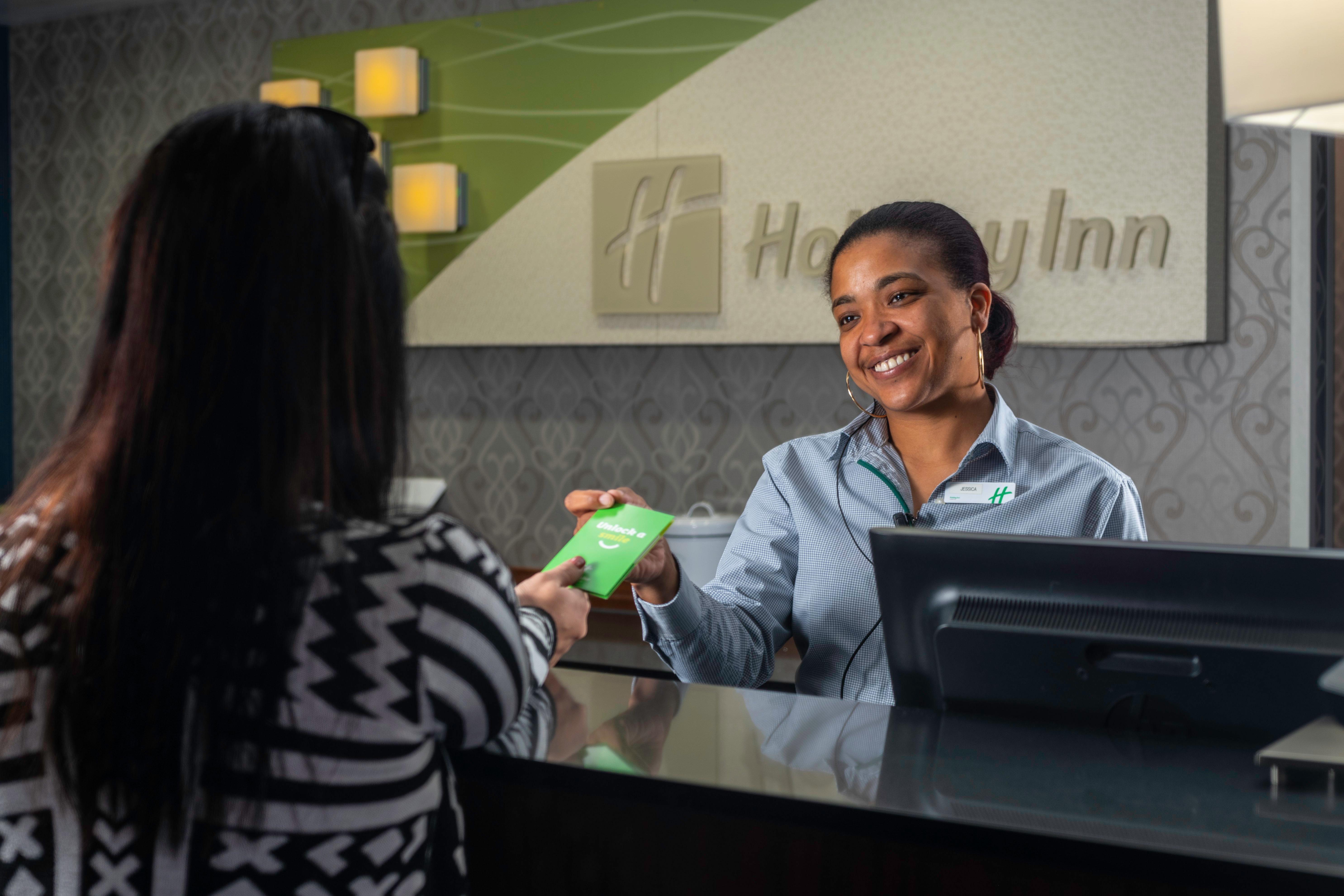 Holiday Inn Louisville East - Hurstbourne By Ihg Eksteriør bilde